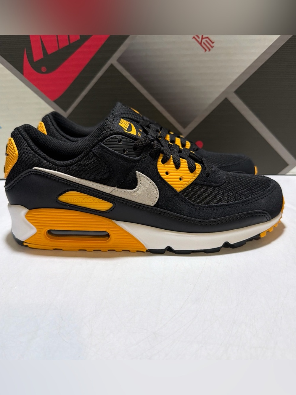 Nike Air Max 90 Shoes Black White Gold "Steelers" FN6958-002 Men's Size 8.5.